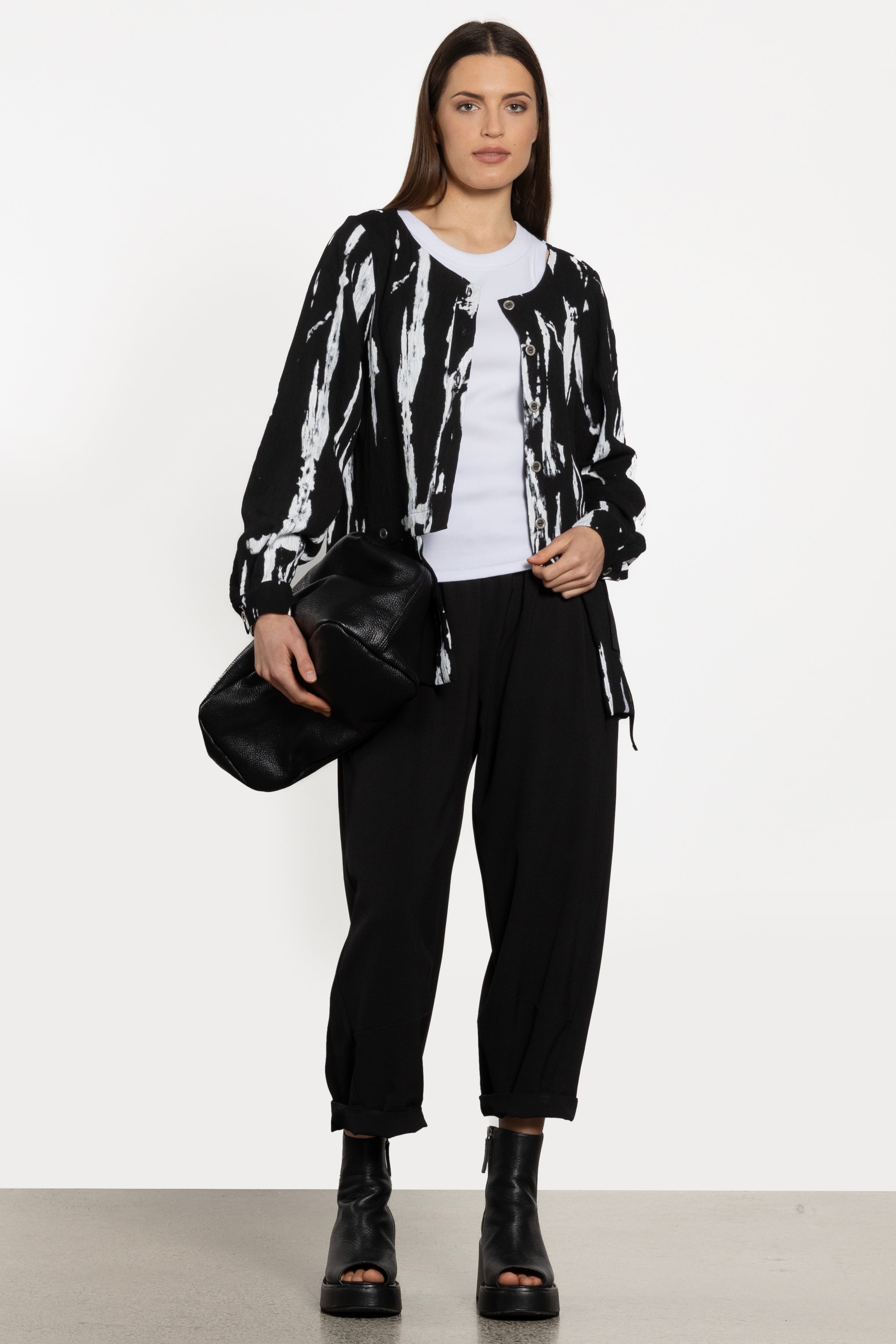 Union  Barrel Leg Cropped Pant