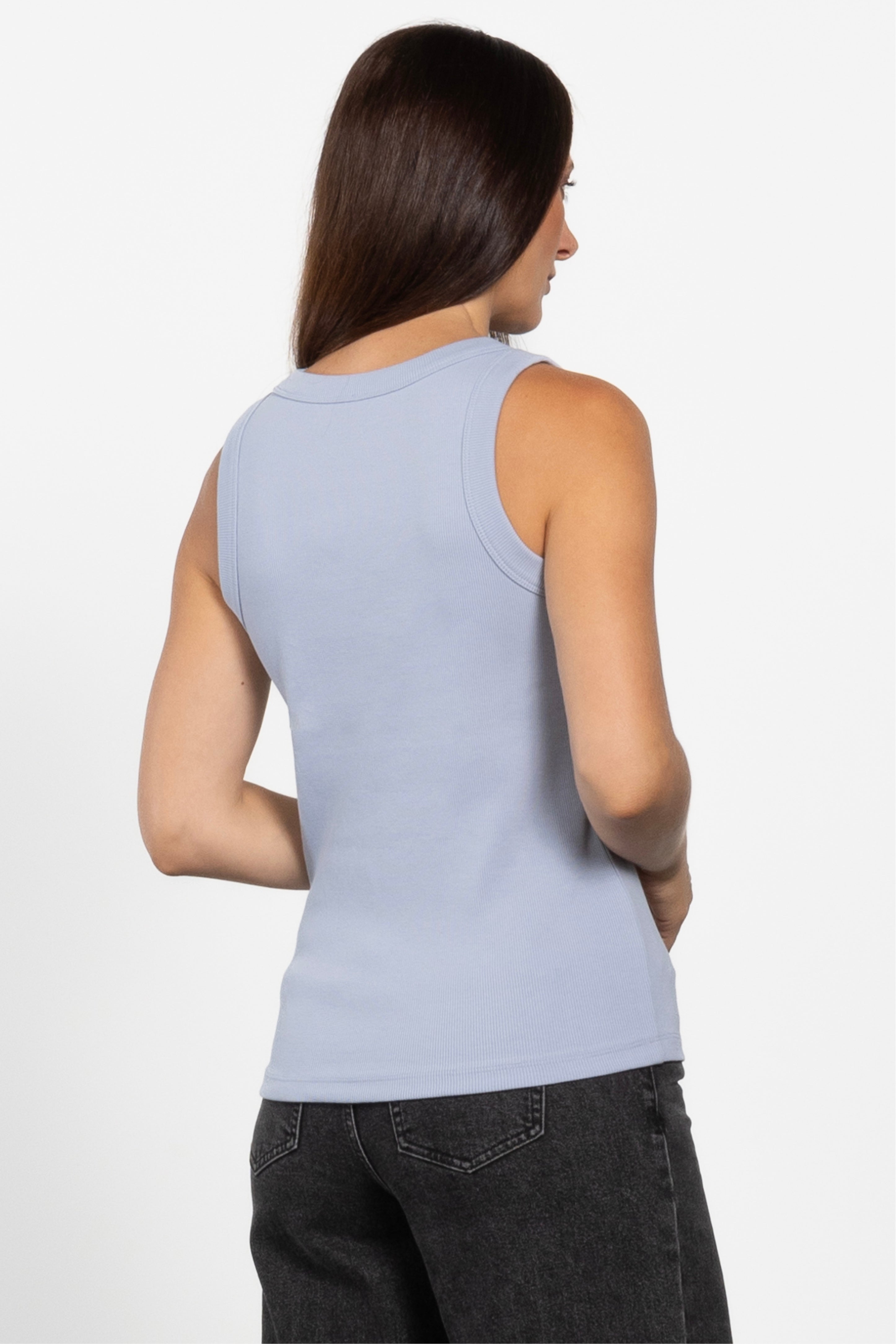 Staple Tank