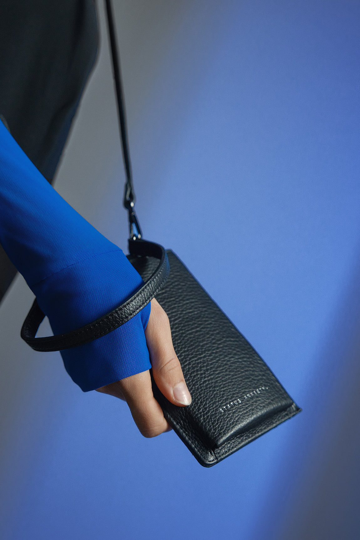 Voyager Phone Bag