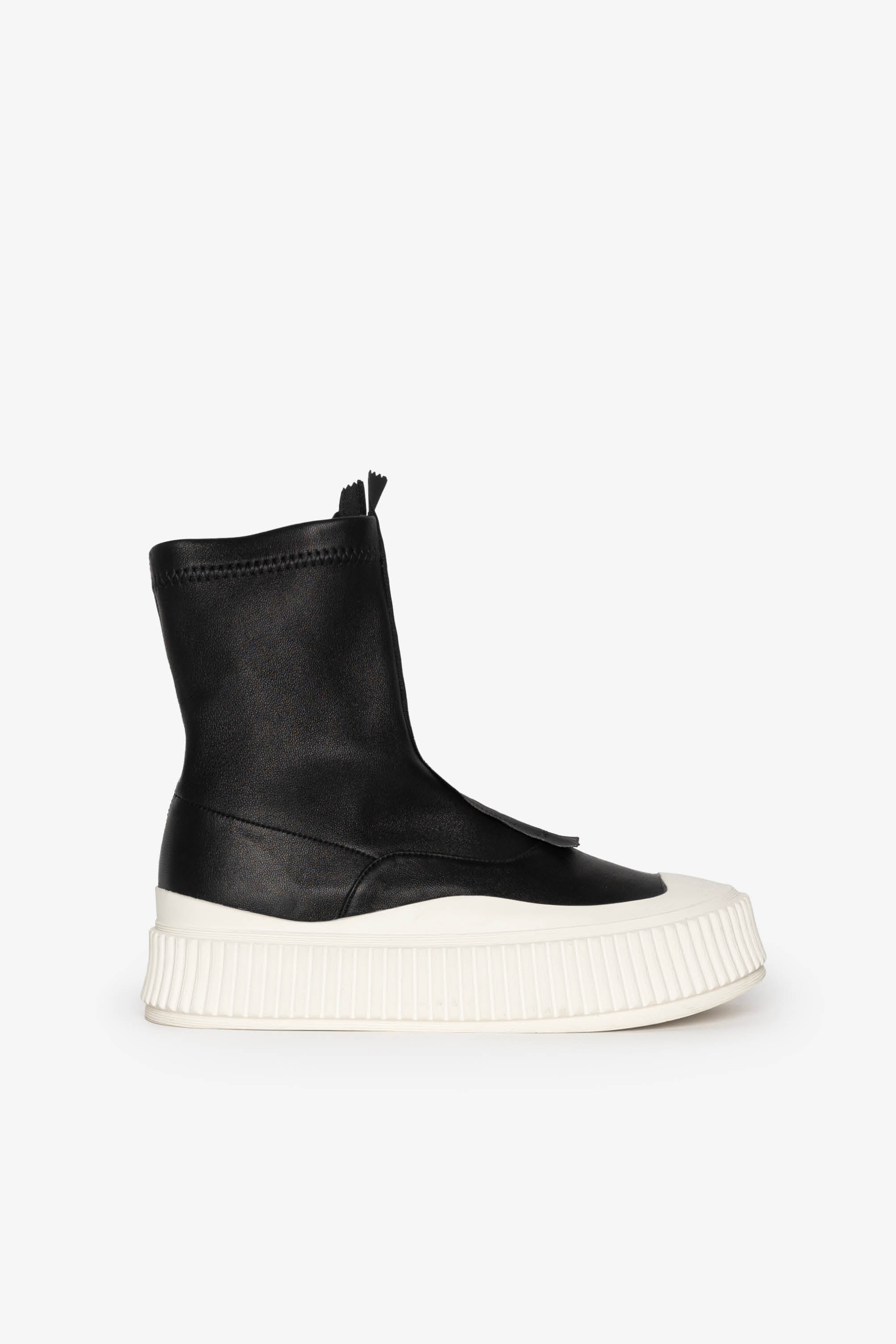 Ultrasonic Sneaker Boot