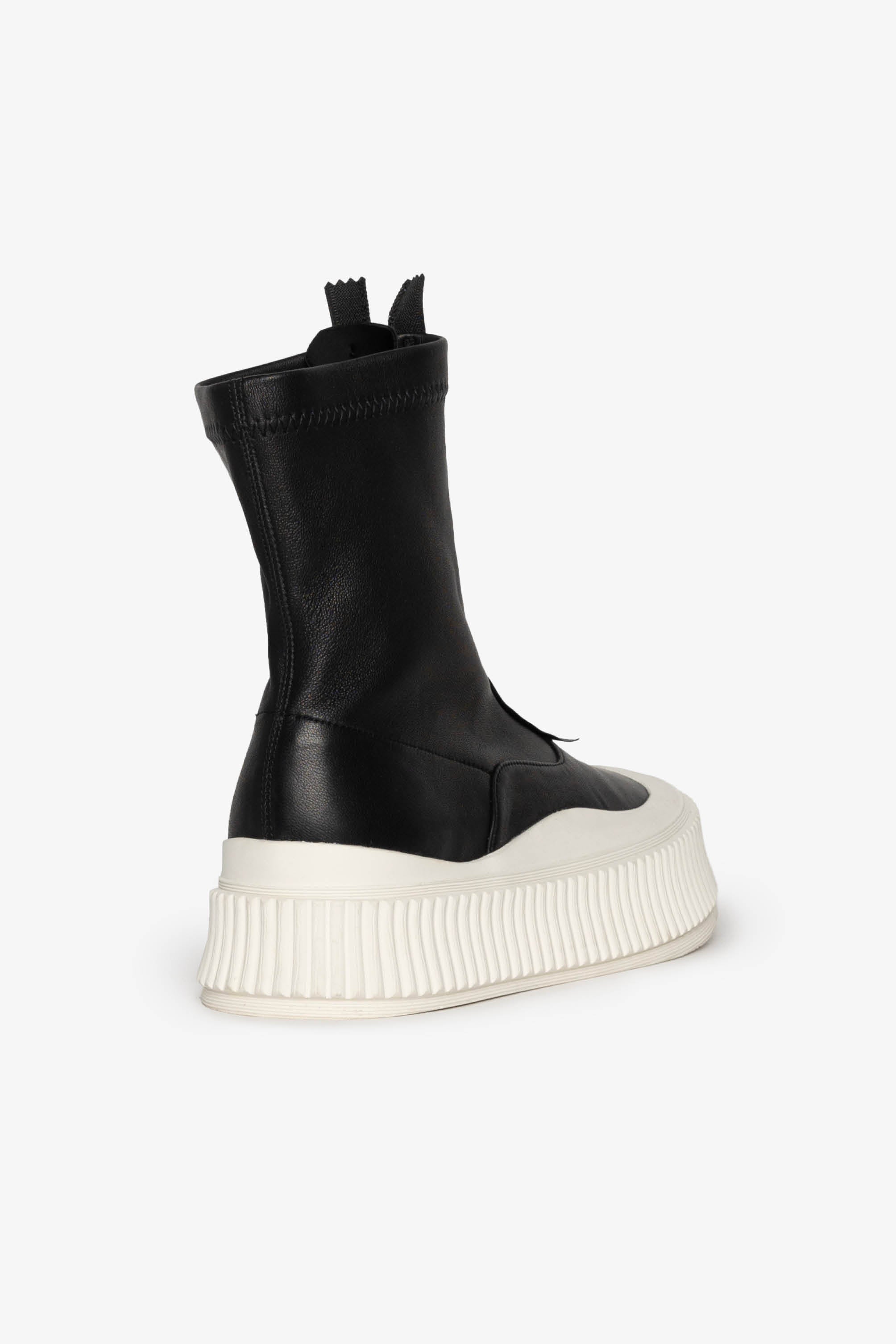 Ultrasonic Sneaker Boot