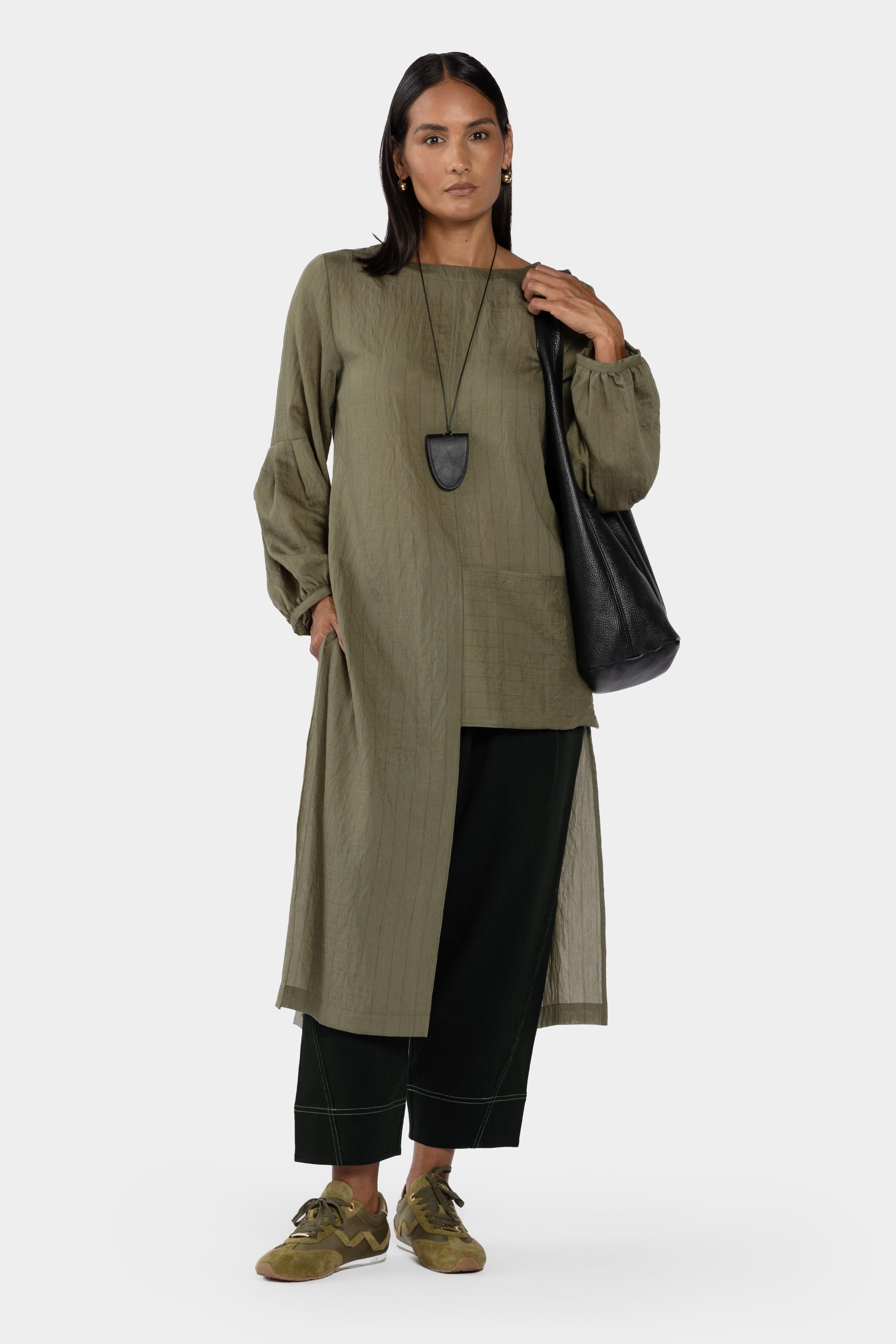 Voltage Asymmetric Tunic