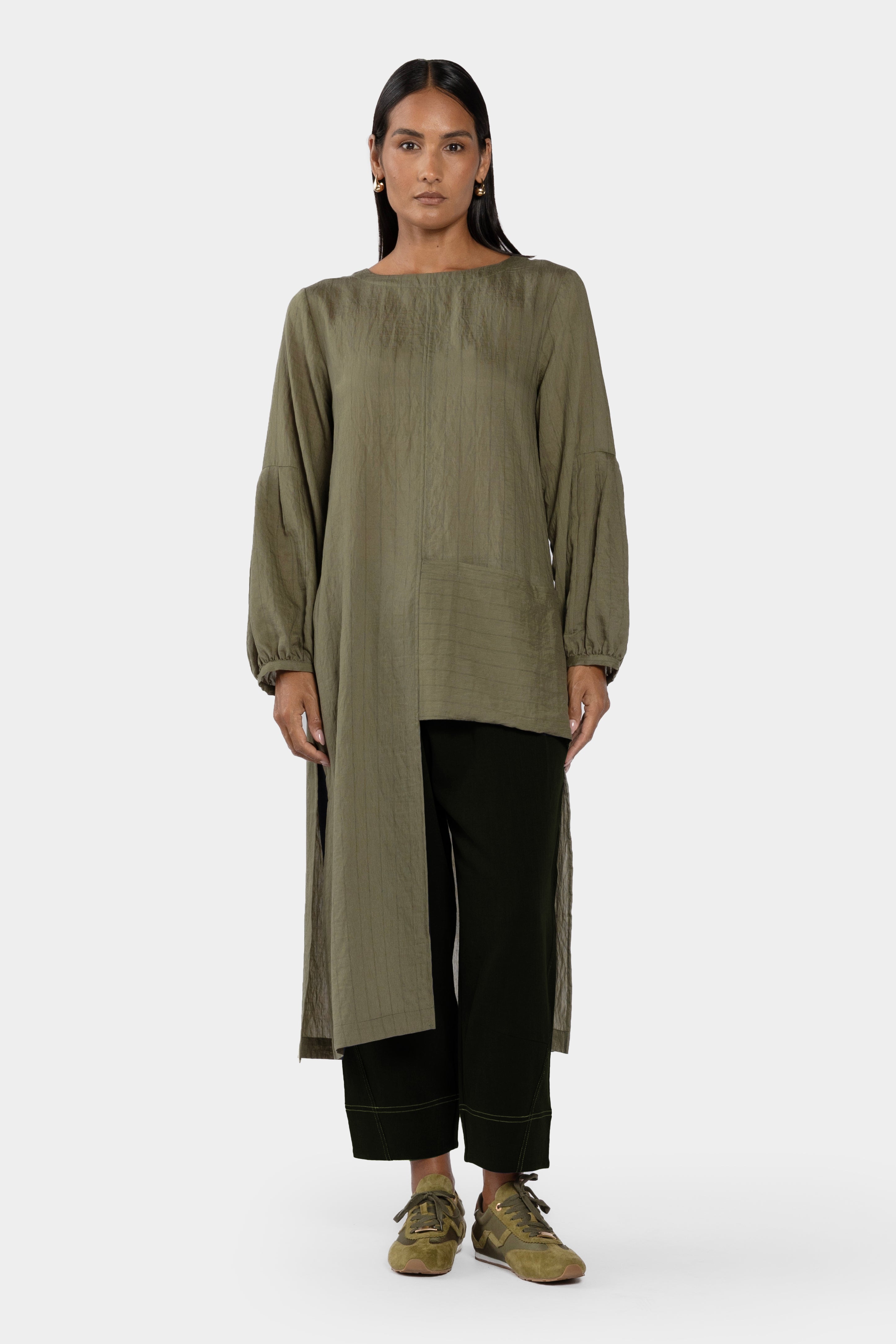 Voltage Asymmetric Tunic