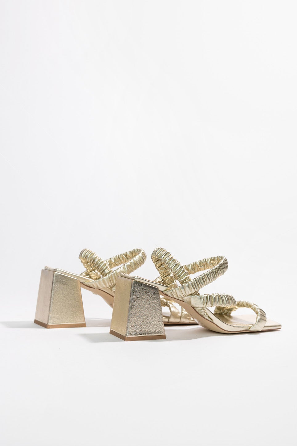 Mia best sale gold sandals